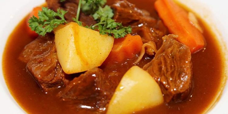 Cách chọn thịt bò phù hợp để làm sốt vang ngon nhất