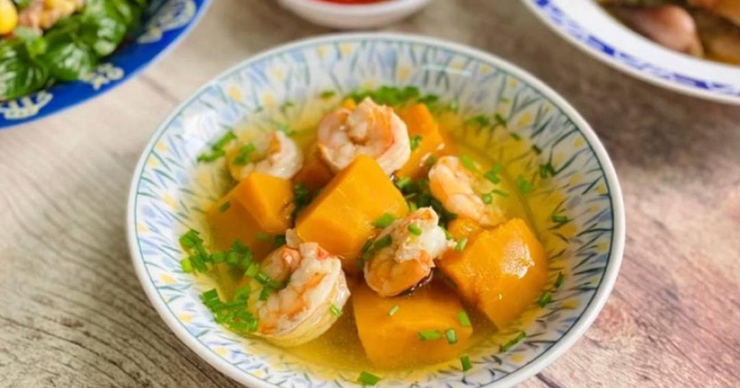 Canh bí đỏ là sự lựa chọn hoàn hảo cho một ngày nắng nóng