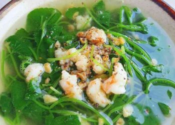 Các món canh từ rau má luôn có vị ngọt thanh giúp giải nhiệt cho người ăn