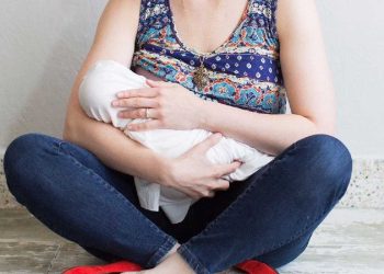 Giúp mẹ lợi sữa sau sinh