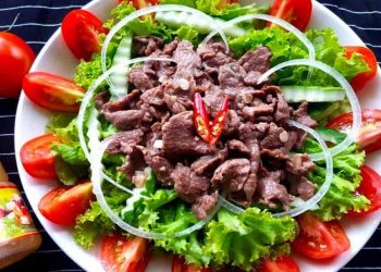 Cách trang trí món ăn từ xà lách để làm cho món ăn ngon hơn